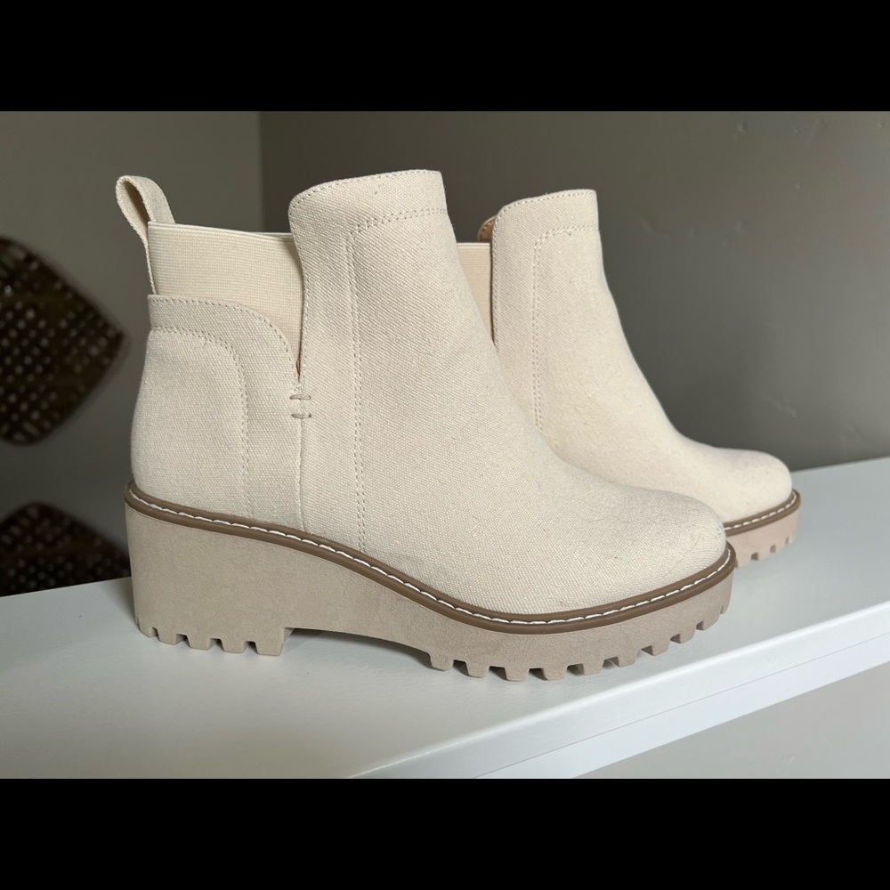 Dolce Vita Rielle Wedge Chelsea Bootie